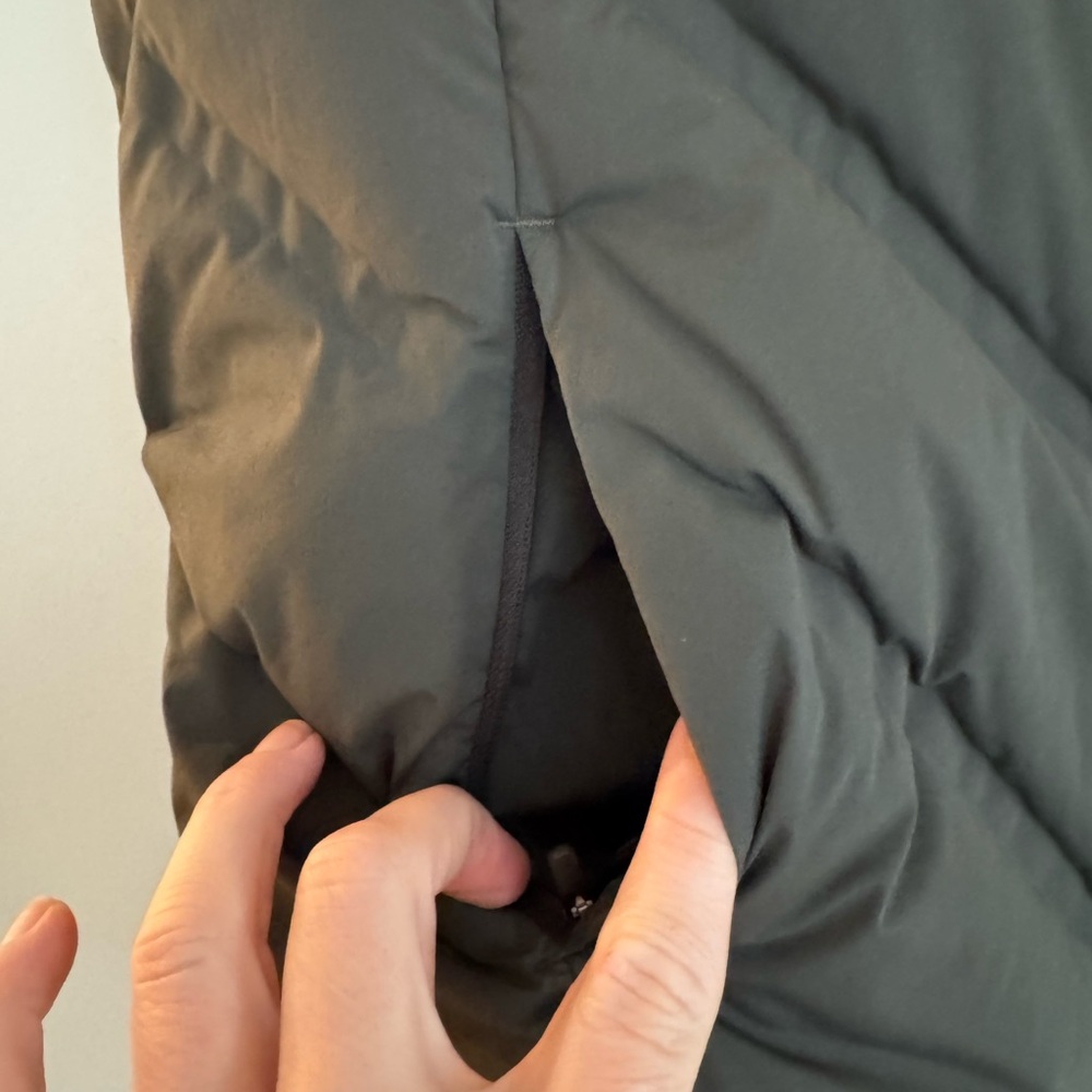 Athleta Inlet Puffer Vest - Picture 5 of 8
